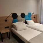 H33 Apartament